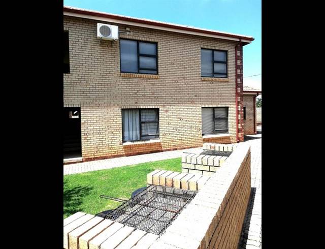 1 BEDROOM APARTMENT FOR SALE IN DASSIE RAND